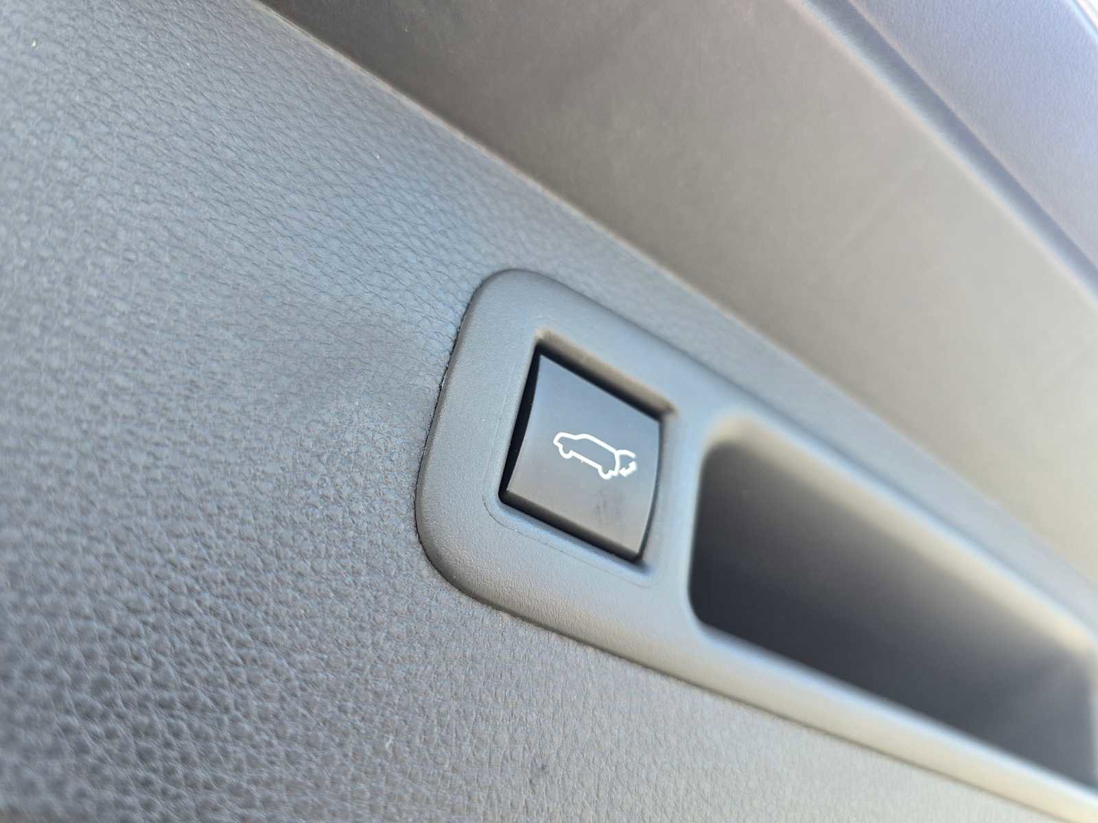 New 2026 Toyota Highlander Platinum AWD/4WD image 19