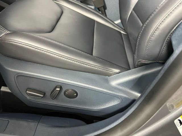 Used 2023 Ford Maverick Lariat w/ Lariat Luxury Package image 23