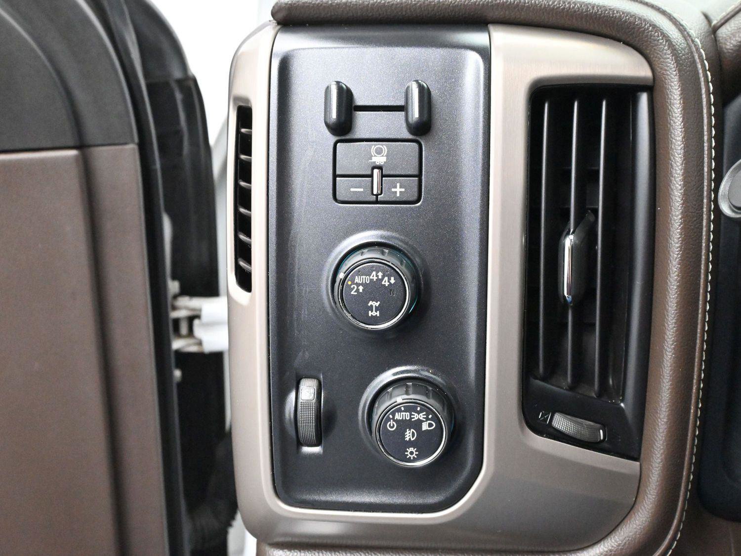 Used 2017 GMC Sierra 1500 Denali w/ Denali Ultimate Package image 28