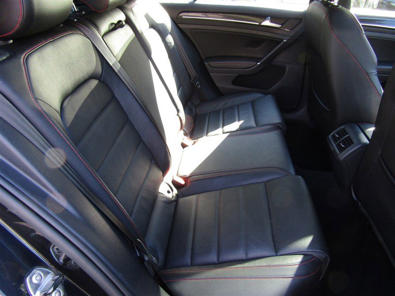 Used 2017 Volkswagen GTI SE image 70