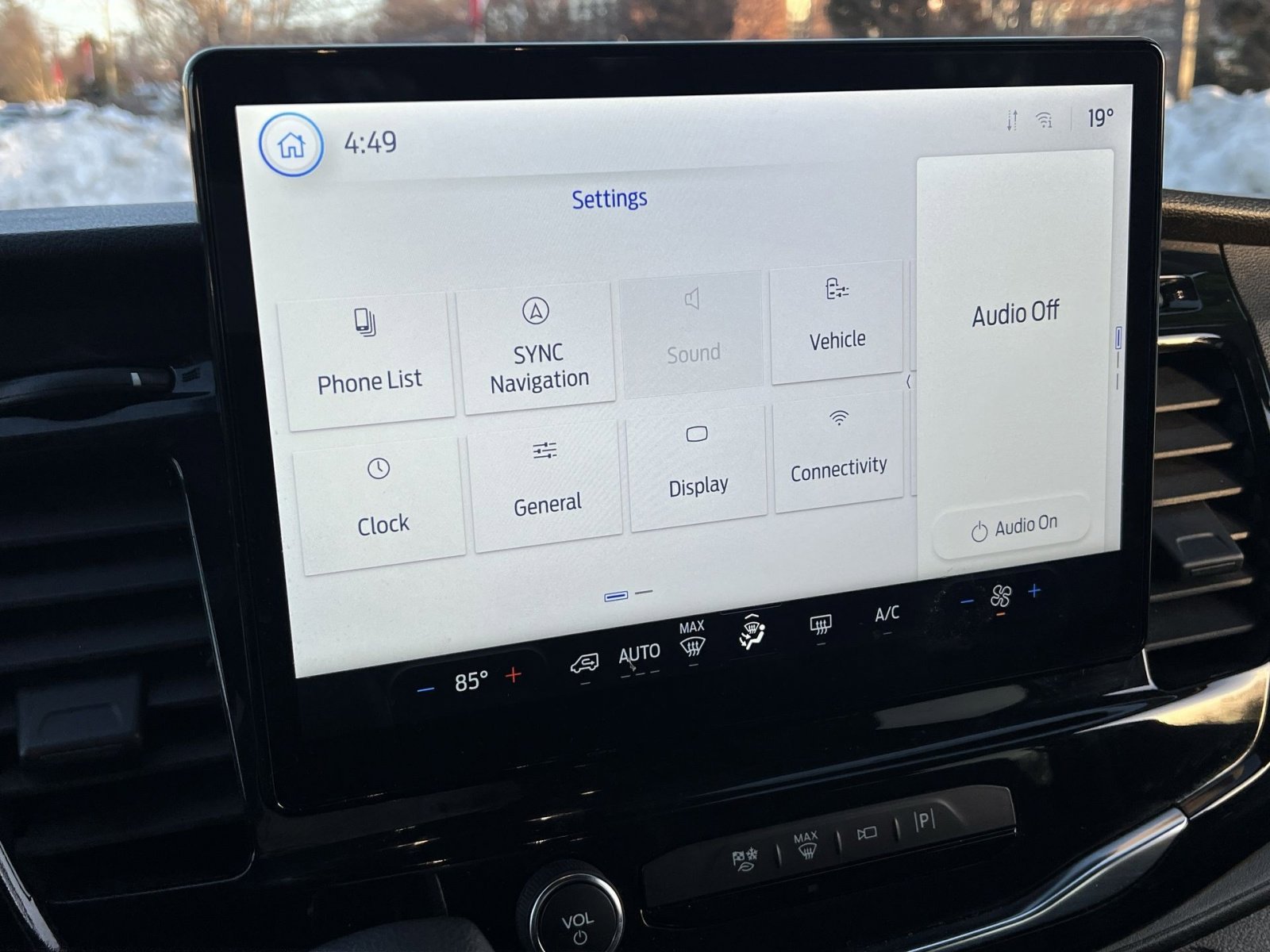 Used 2023 Ford Transit 350 XLT image 16