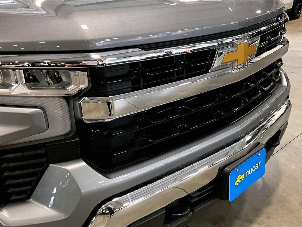 Used 2023 Chevrolet Silverado 1500 LT AWD/4WD image 33