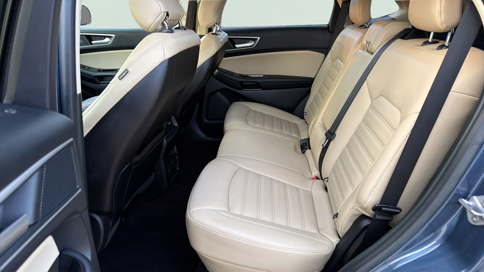 Used 2019 Ford Edge SEL w/ Equipment Group 201A FWD image 23