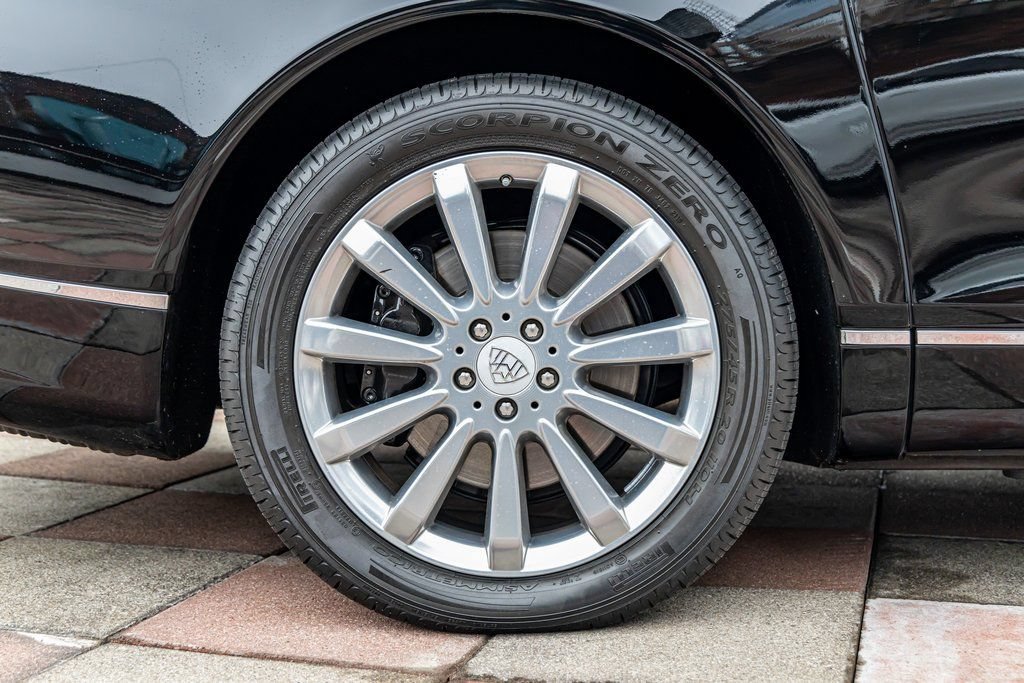 Used 2009 Maybach 62 S RWD image 56