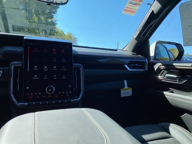New 2026 GMC Yukon Elevation image 30