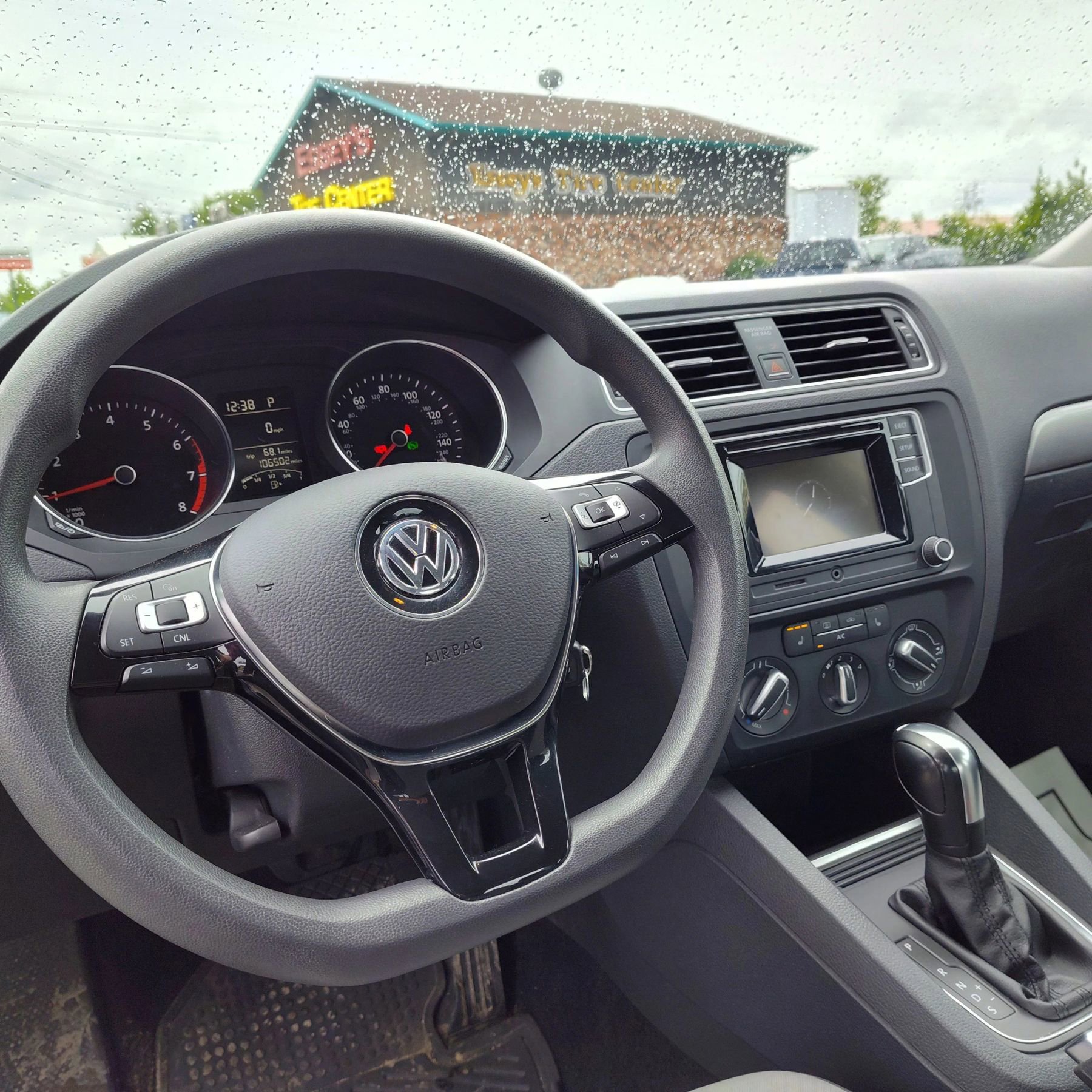 Used 2017 Volkswagen Jetta S w/ Jetta S Cold Weather Package FWD image 13