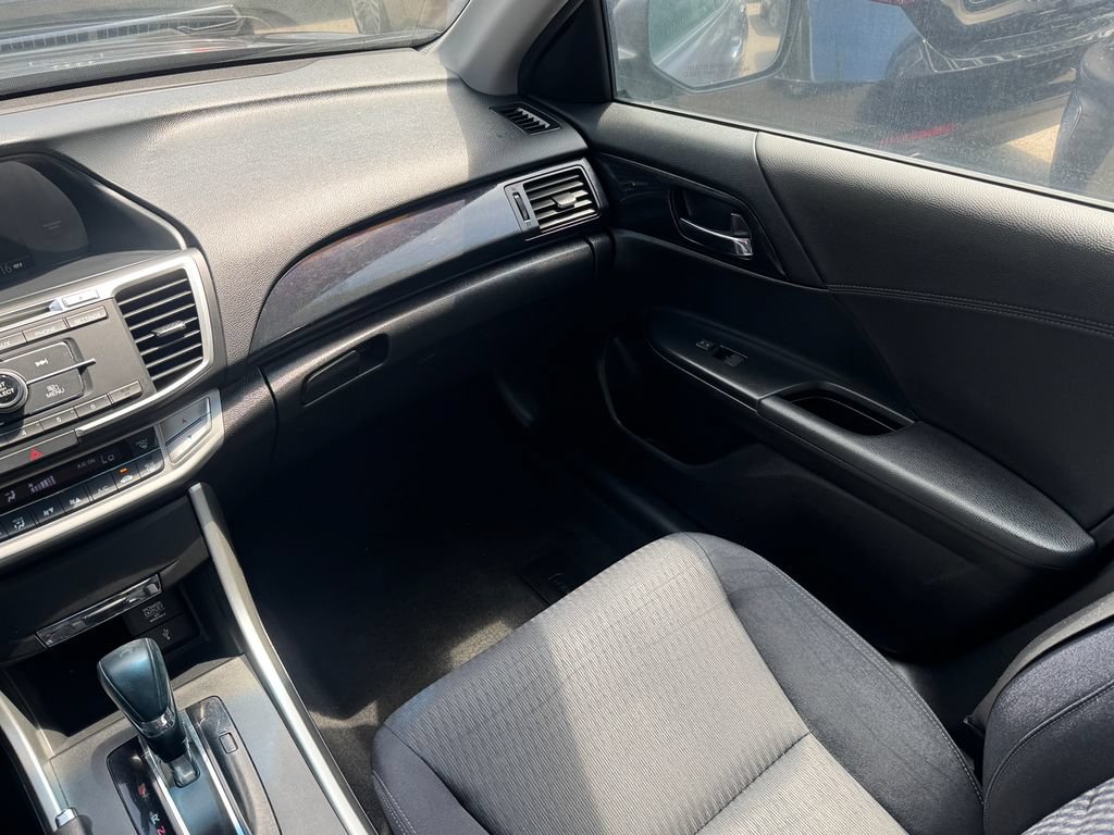 Used 2013 Honda Accord Sport image 15