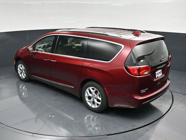 Used 2020 Chrysler Pacifica Touring-L w/ Tire & Wheel Group image 50