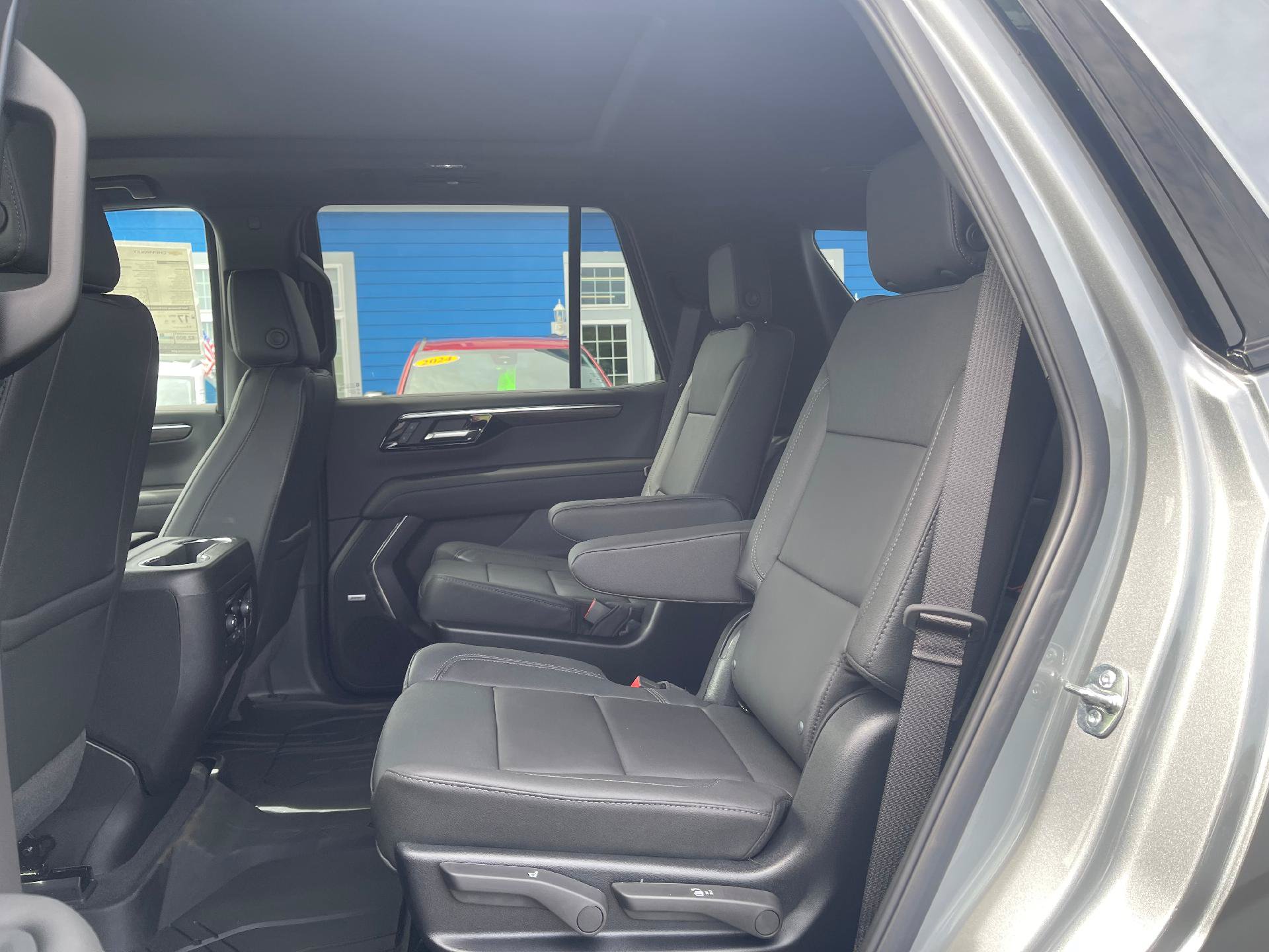 New 2026 Chevrolet Tahoe Z71 w/ Z71 Off-Road Package AWD/4WD image 5