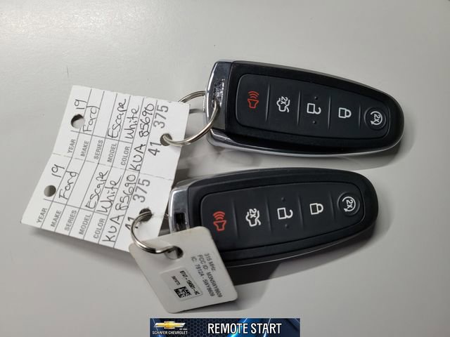 Used 2019 Ford Escape SE image 11