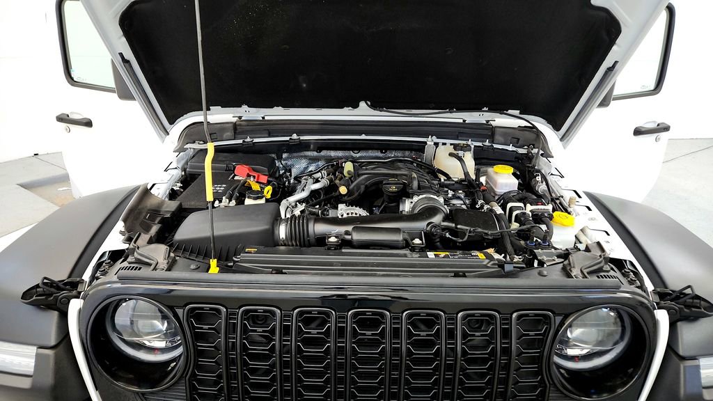 Used 2024 Jeep Wrangler Unlimited Sport AWD/4WD image 13