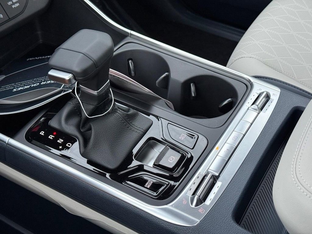 New 2026 Kia Carnival SX image 16