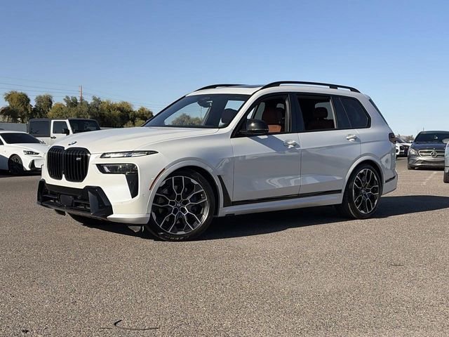 Used 2024 BMW X7 M60i w/ Executive Package image 2