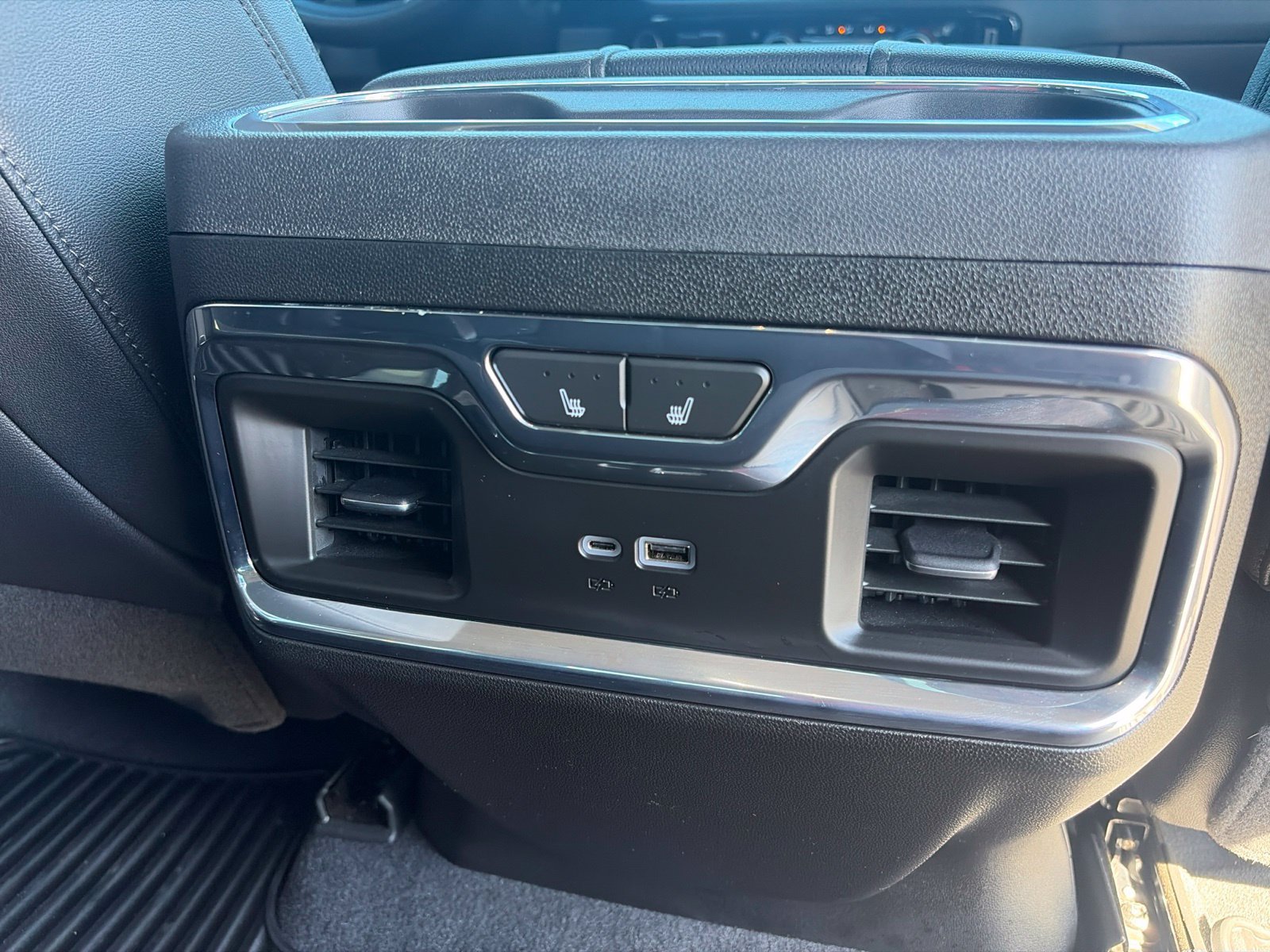 Used 2024 Chevrolet Silverado 2500 LTZ w/ LTZ Convenience Package AWD/4WD image 22