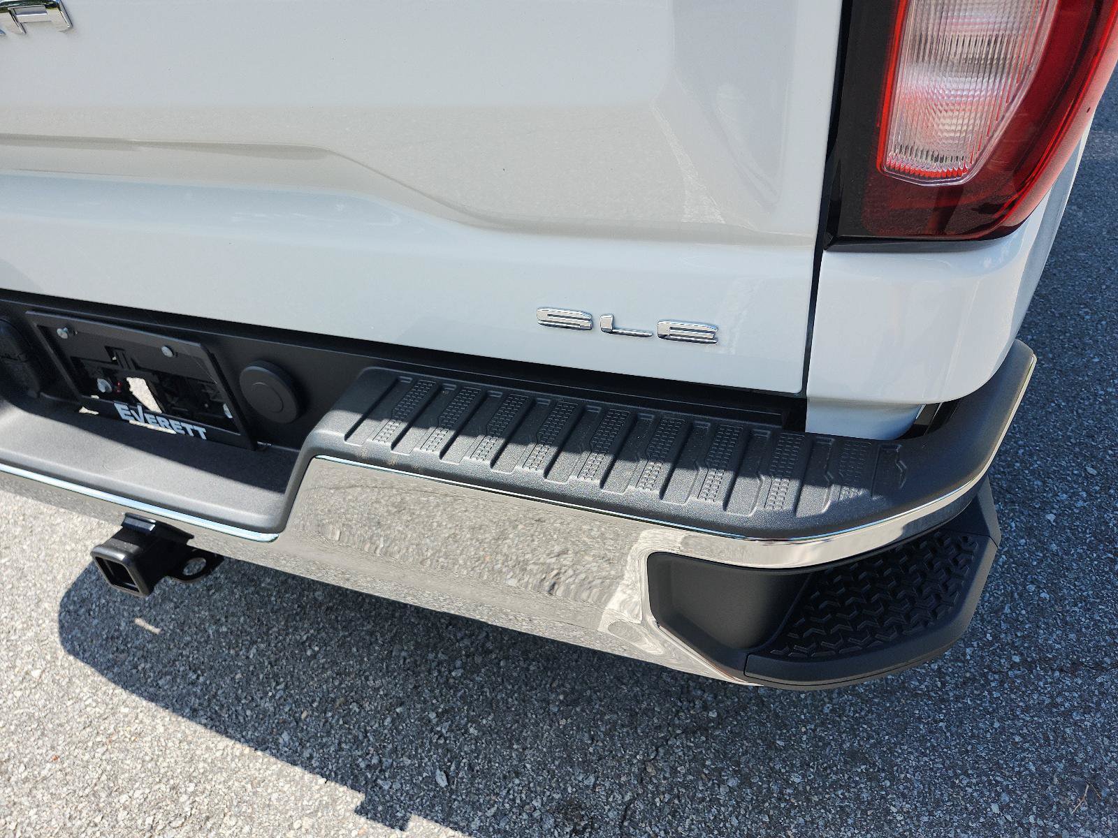New 2026 GMC Sierra 1500 SLE AWD/4WD image 4