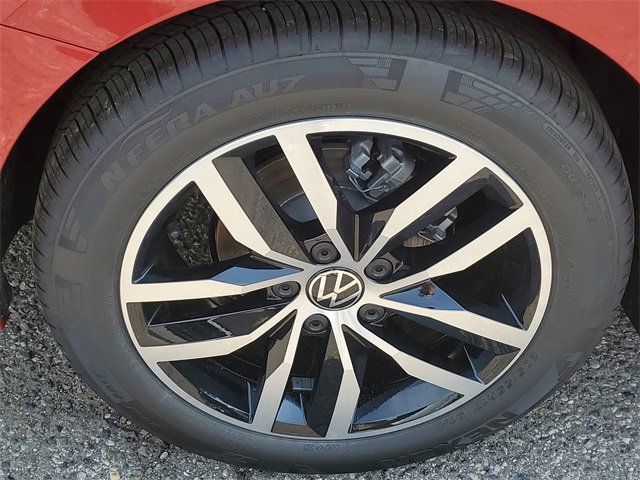 New 2025 Volkswagen Jetta SE image 5