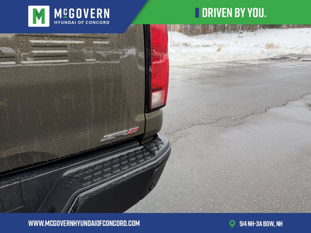 Used 2024 Chevrolet Colorado ZR2 w/ ZR2 Convenience Package III image 27