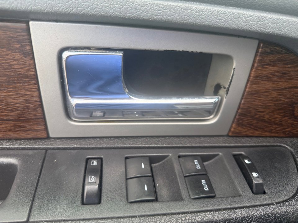 Used 2013 Ford F150 Lariat AWD/4WD image 36