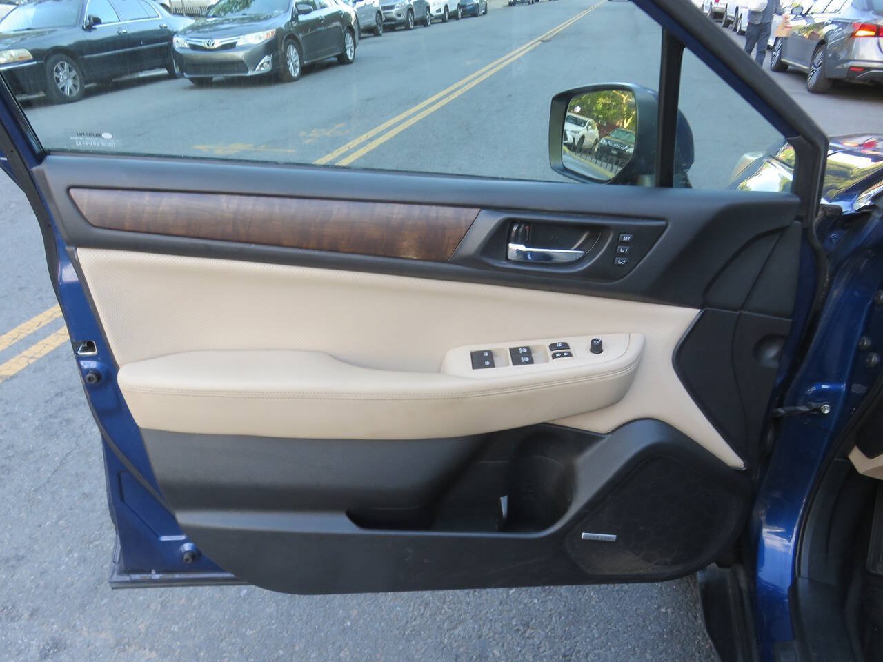 Used 2015 Subaru Outback 2.5i Limited AWD/4WD image 26