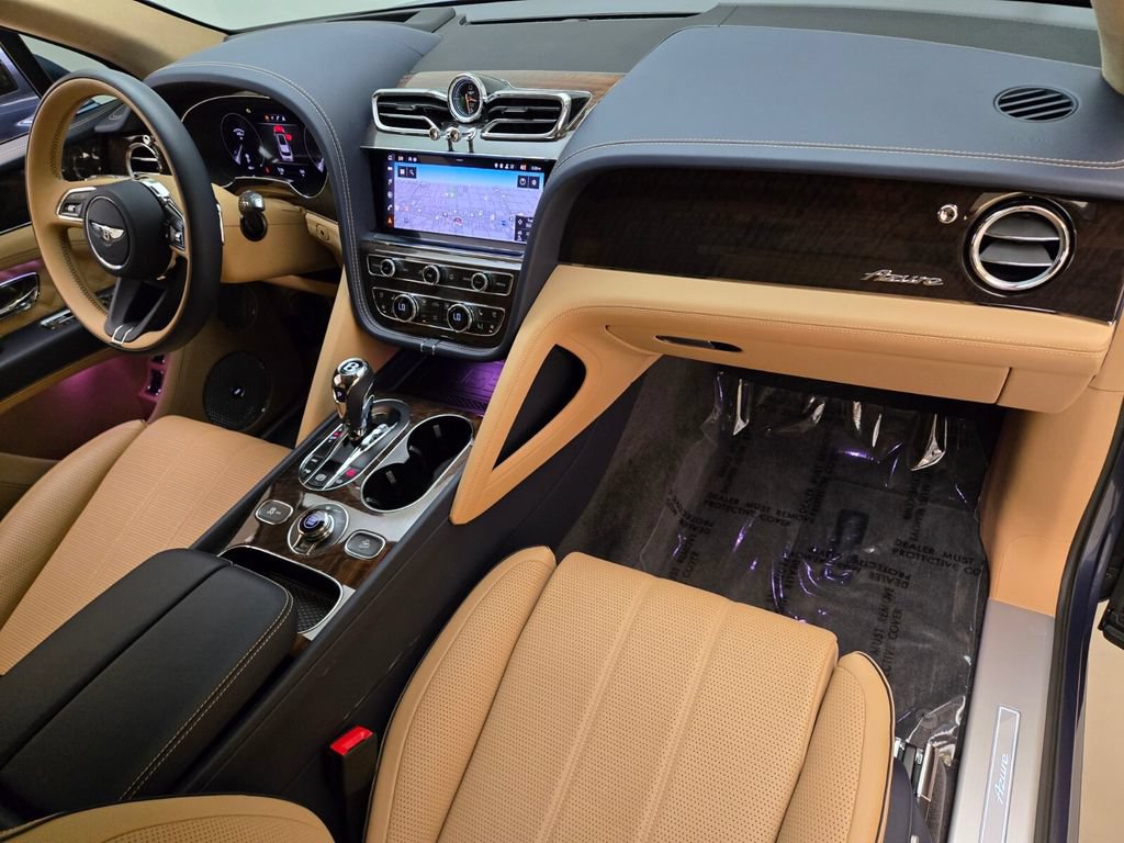 Certified 2023 Bentley Bentayga AWD/4WD image 4