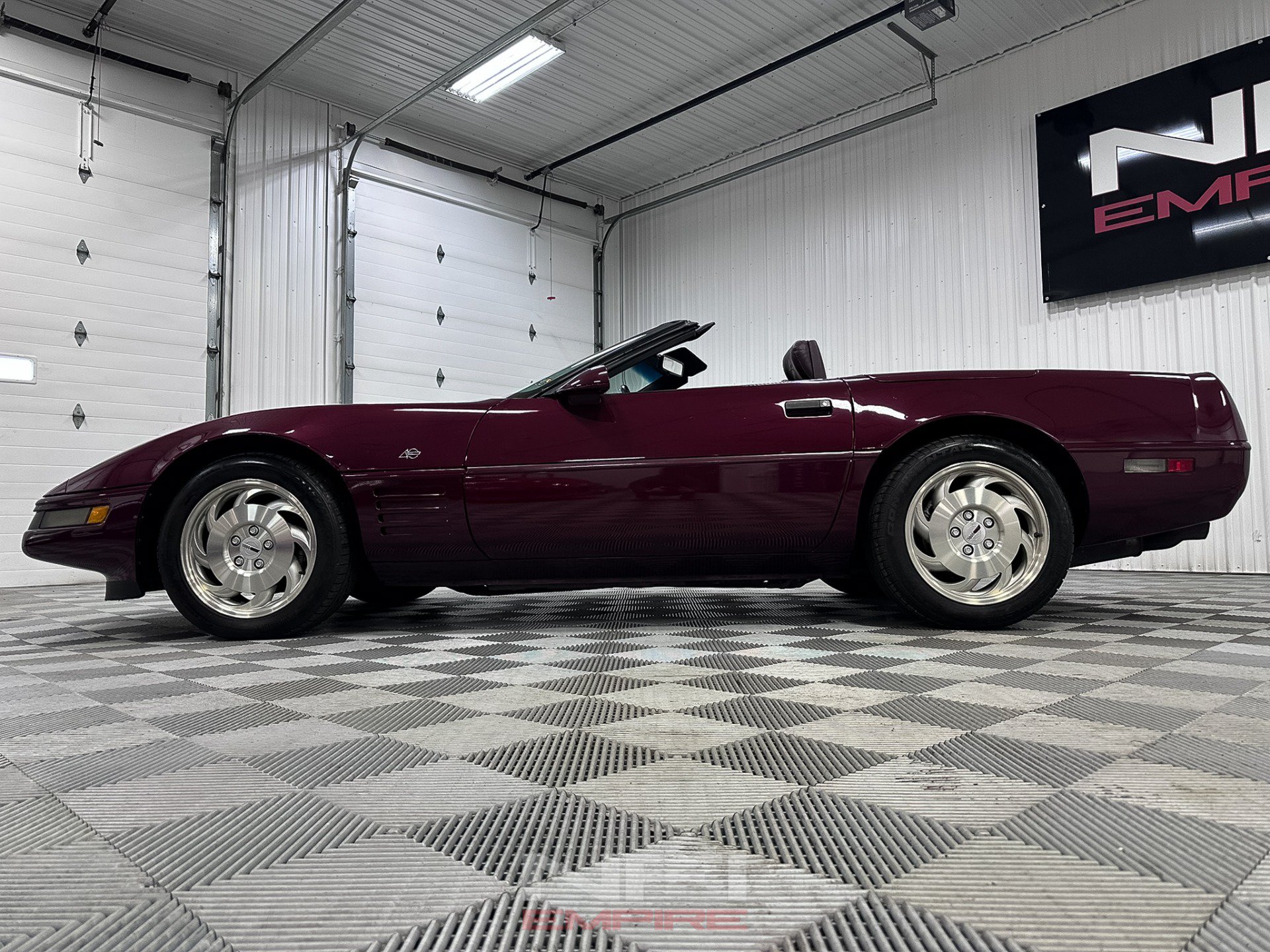 Used 1993 Chevrolet Corvette Convertible RWD image 20