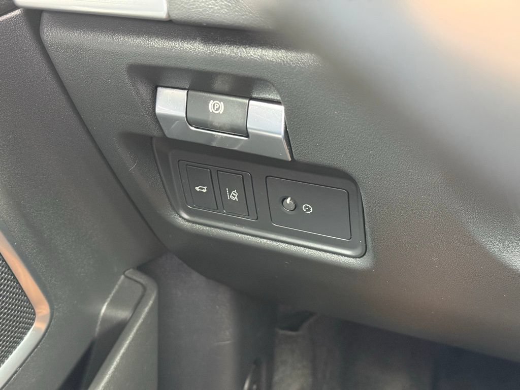 Used 2020 Jaguar E-PACE SE AWD/4WD image 21