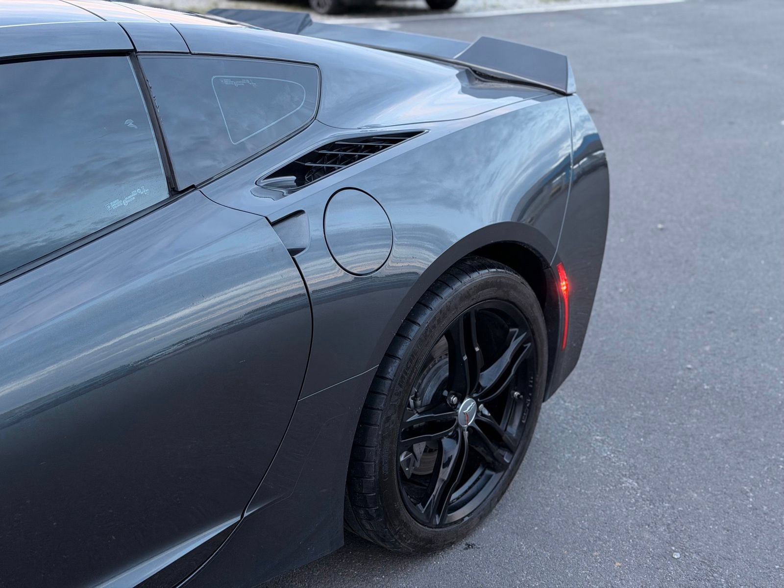 Used 2017 Chevrolet Corvette Stingray Coupe w/ 1LT RWD image 15