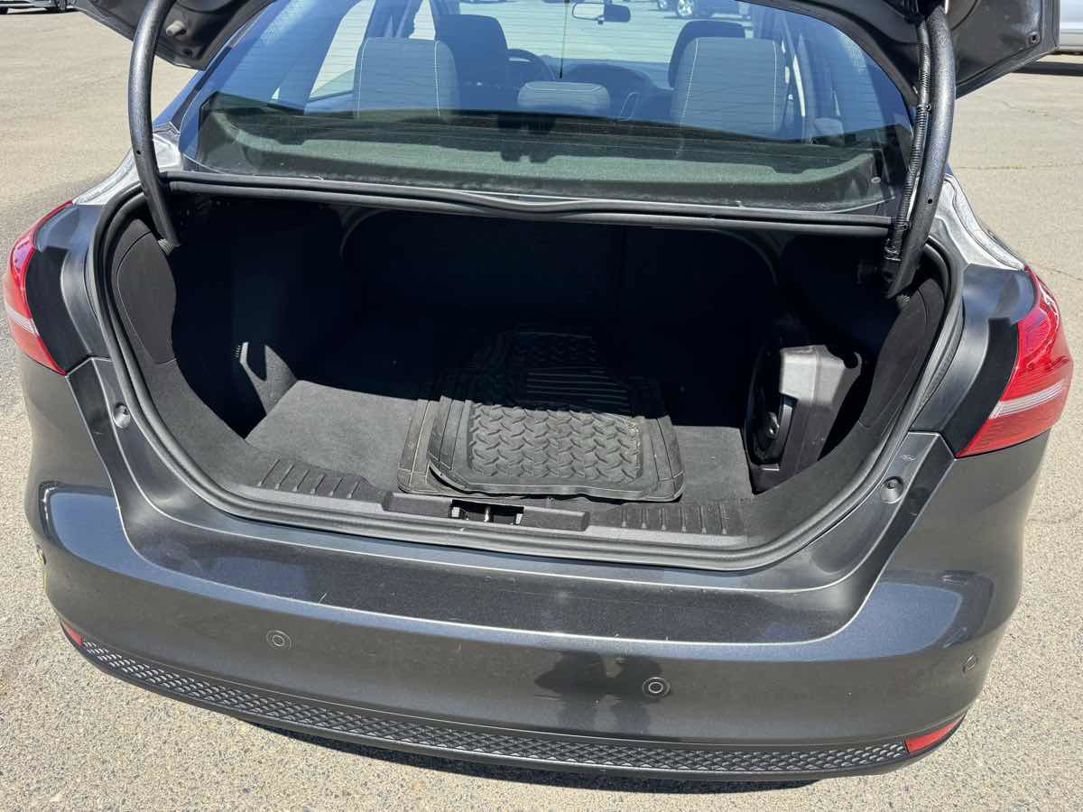 Used 2018 Ford Focus SEL image 19