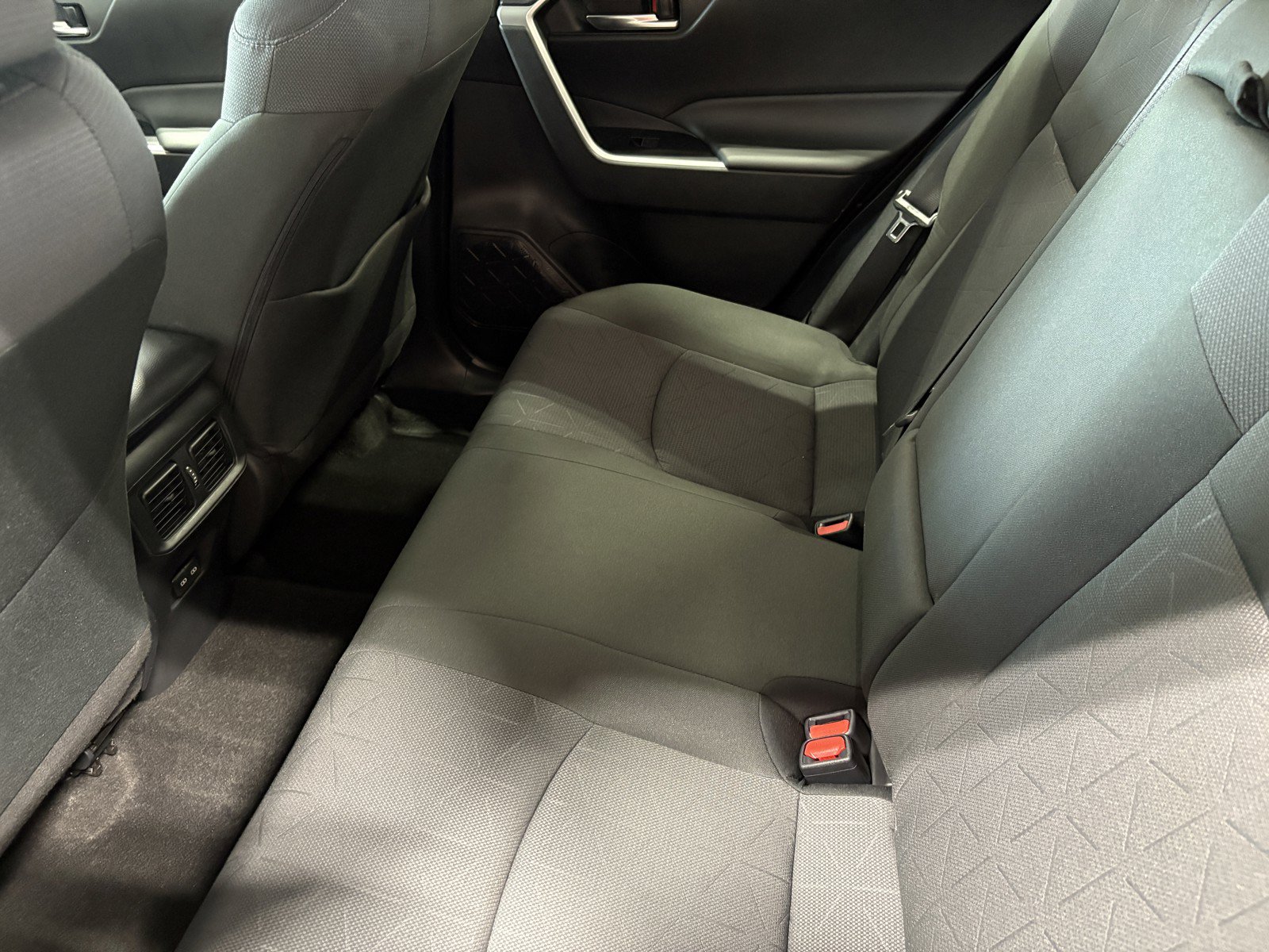 Used 2024 Toyota RAV4 XLE w/ Convenience Package AWD/4WD image 12