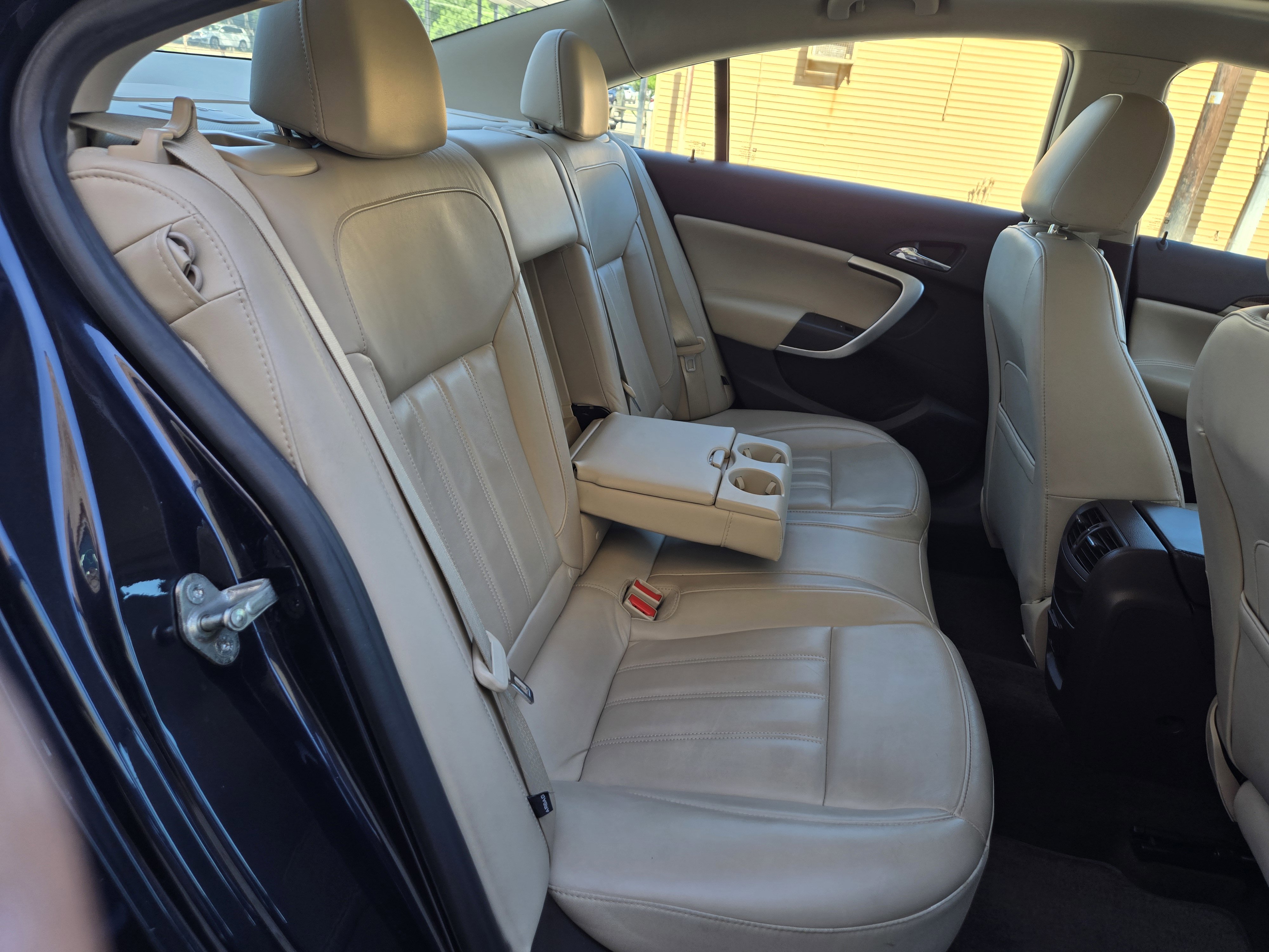 Used 2013 Buick Regal Premium FWD image 11