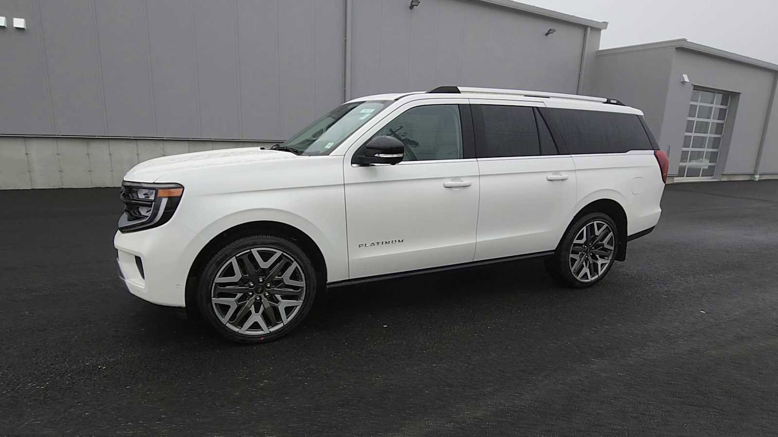 New 2025 Ford Expedition Max Platinum w/ Platinum Ultimate Package image 4