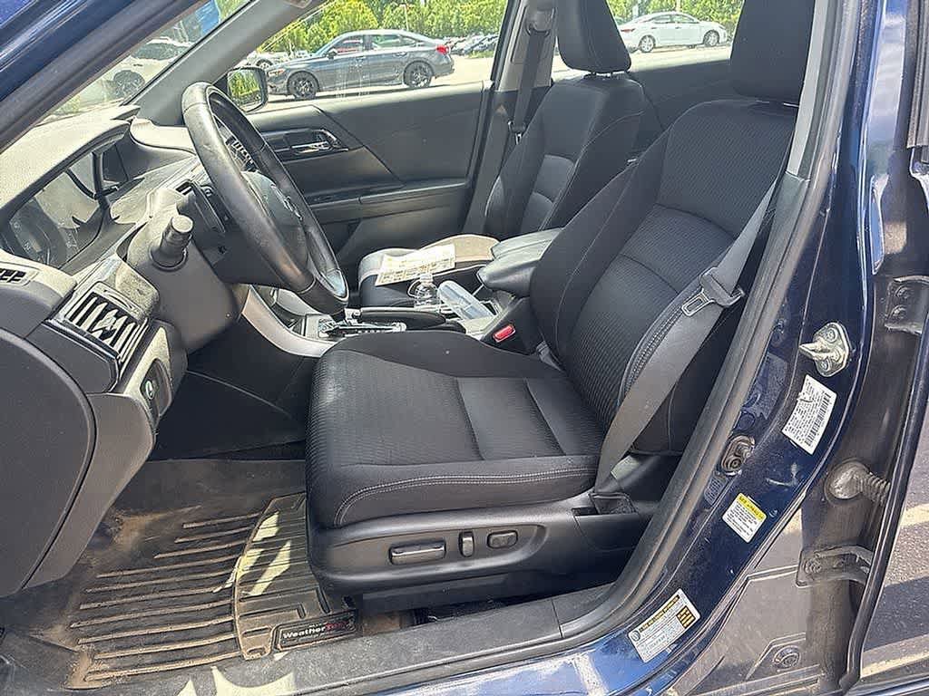 Used 2015 Honda Accord Sport image 10
