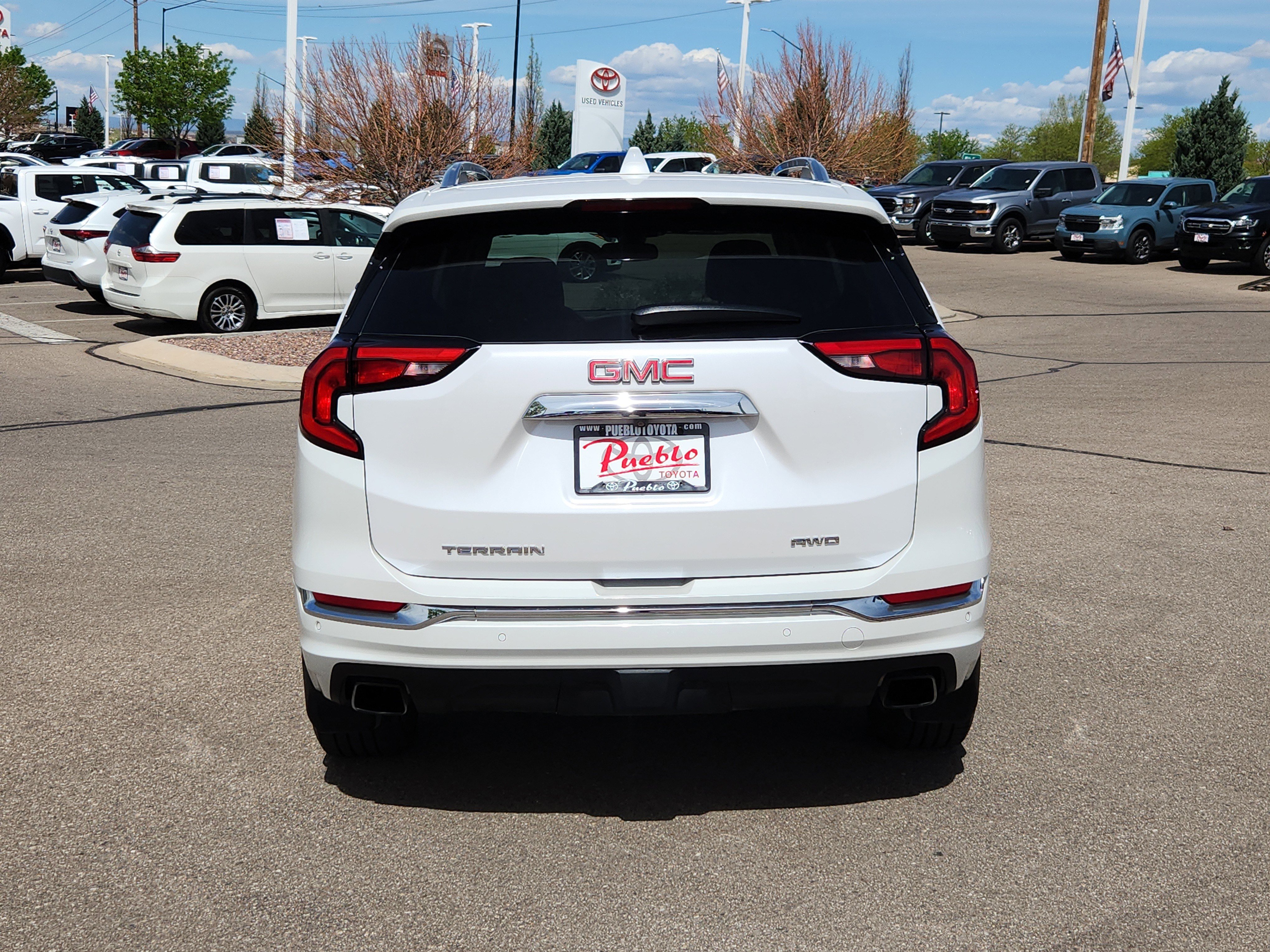 Used 2020 GMC Terrain Denali w/ Denali Premium Package image 11