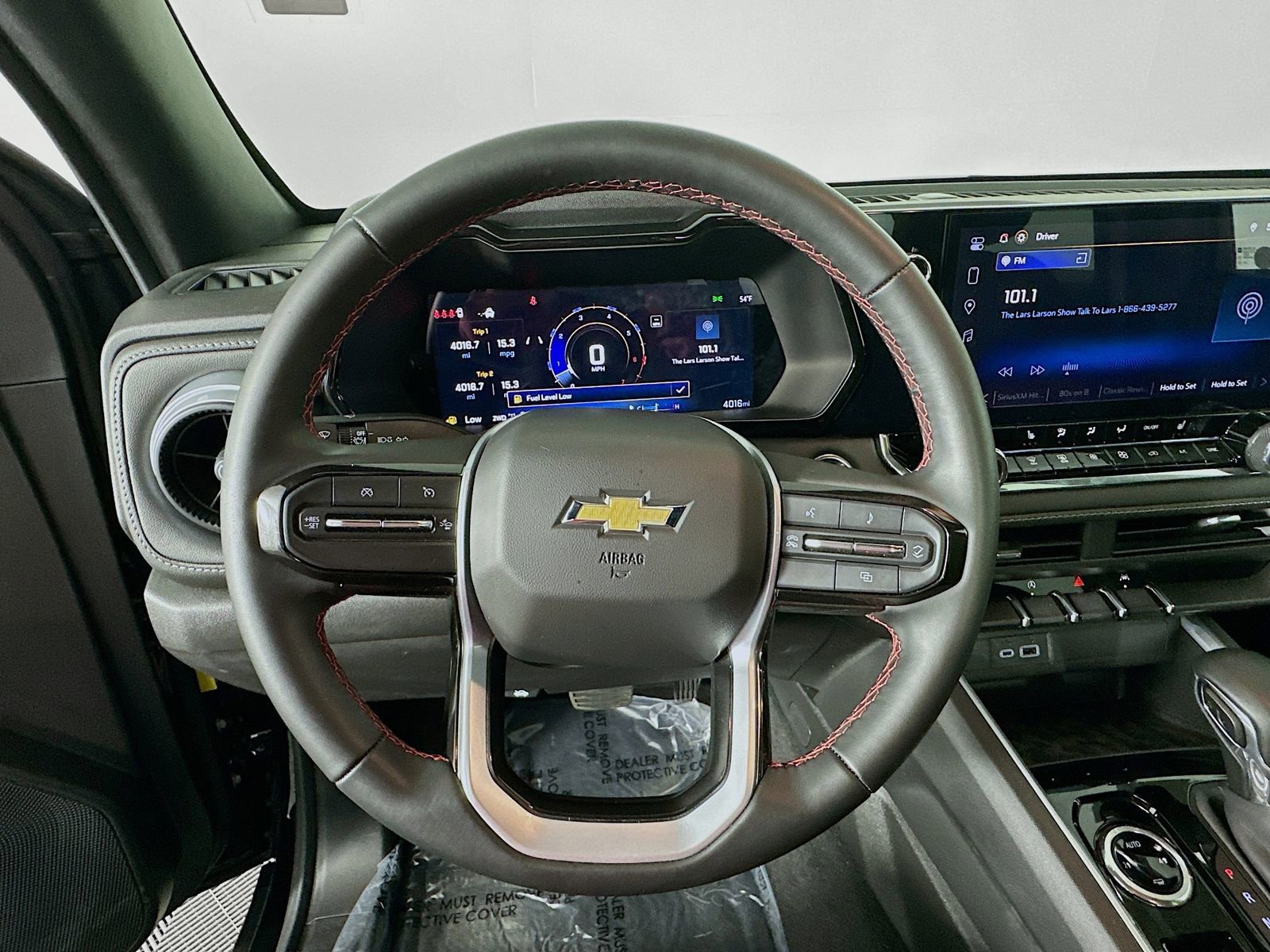 Used 2025 Chevrolet Colorado LT image 12