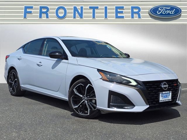 Used 2023 Nissan Altima 2.5 SR w/ SR Premium Package