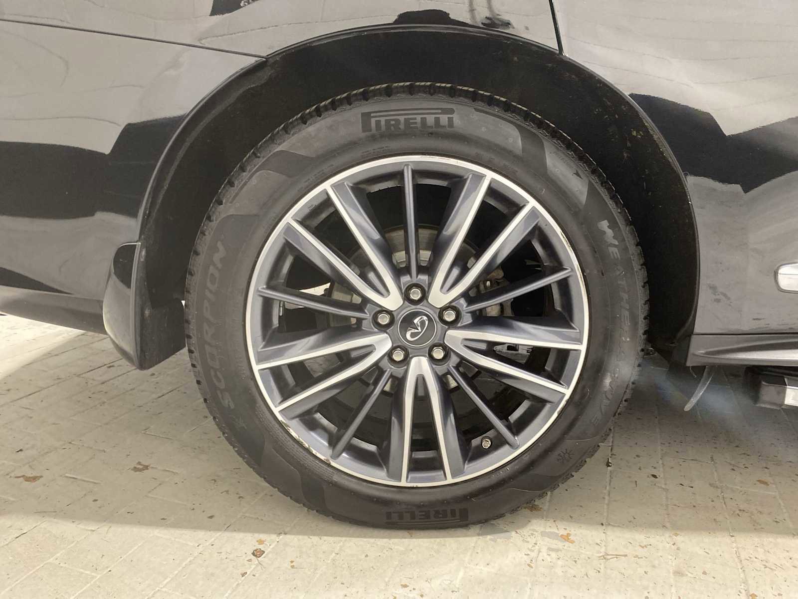 Used 2017 INFINITI QX60 FWD w/ Deluxe Technology Package image 8