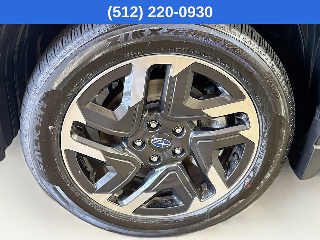 Used 2025 Subaru Forester Premium image 41