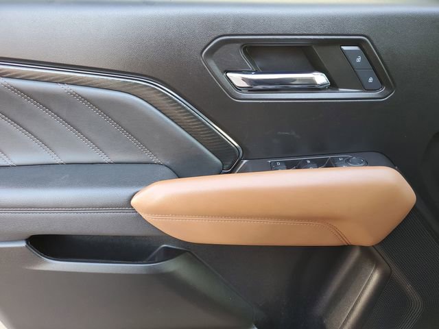 Used 2024 GMC Canyon AT4 image 16