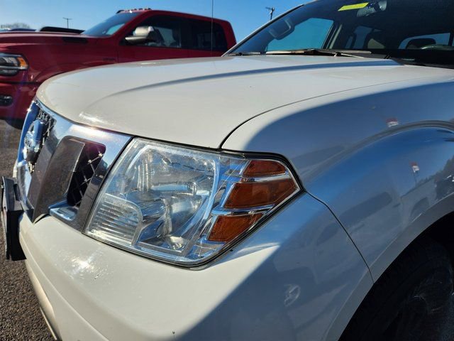 Used 2019 Nissan Frontier SV image 24