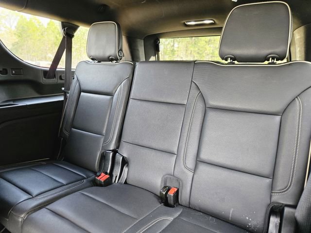 Used 2023 Chevrolet Suburban Premier image 29