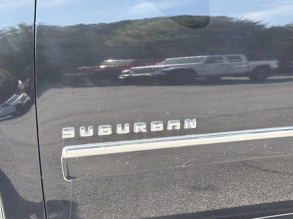 Used 2012 Chevrolet Suburban LTZ RWD image 11