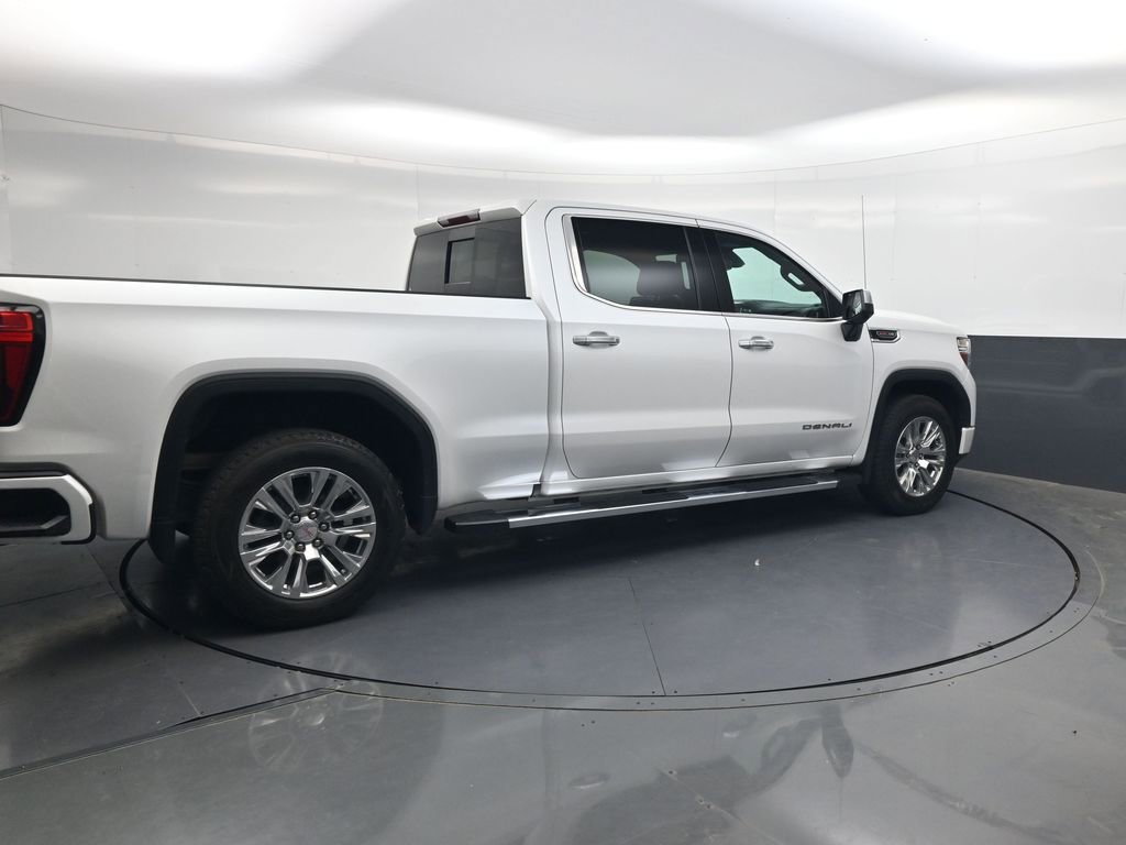 Used 2021 GMC Sierra 1500 Denali w/ Driver Alert Package II AWD/4WD image 4