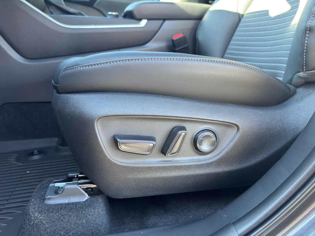 New 2025 Toyota Highlander XSE image 14