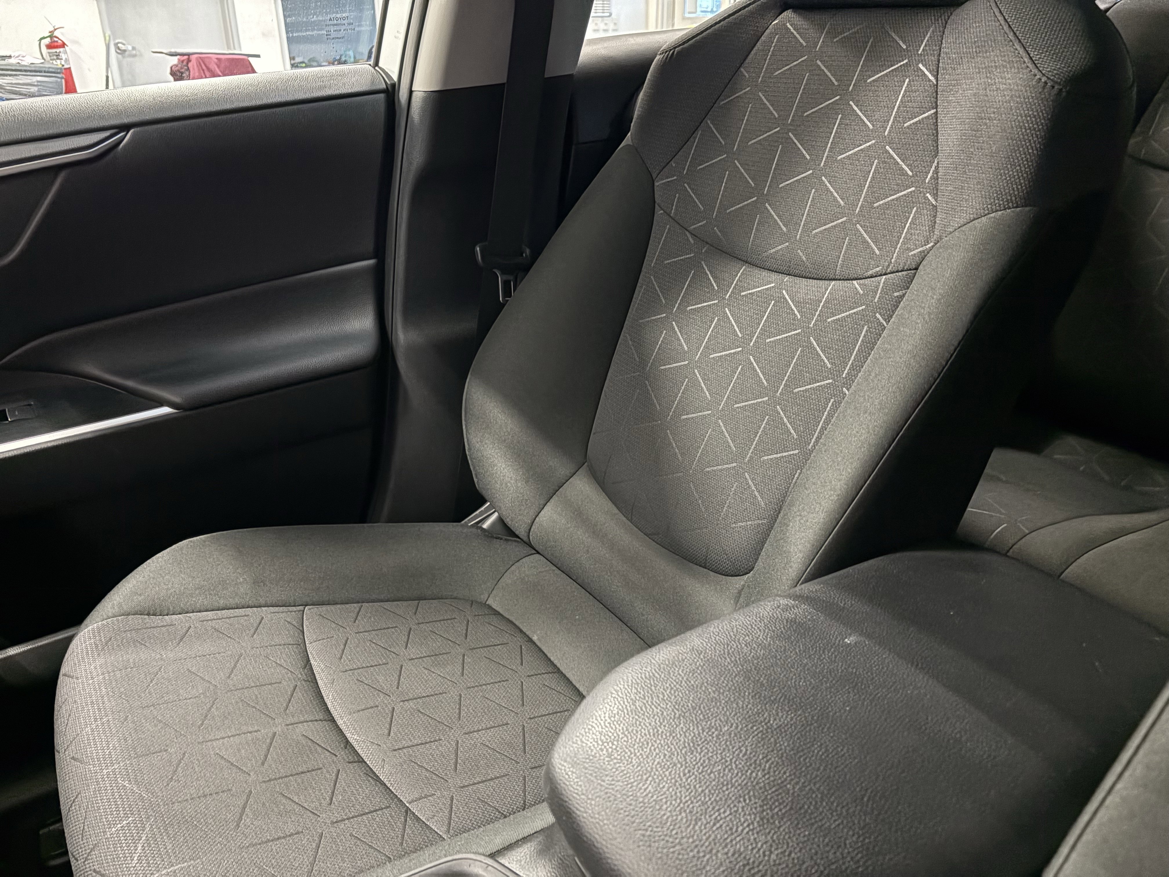 Certified 2024 Toyota RAV4 XLE FWD image 18