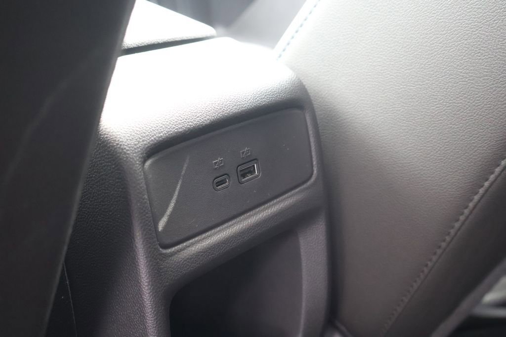 New 2026 Chevrolet Trax LT w/ Sunroof Package FWD image 39