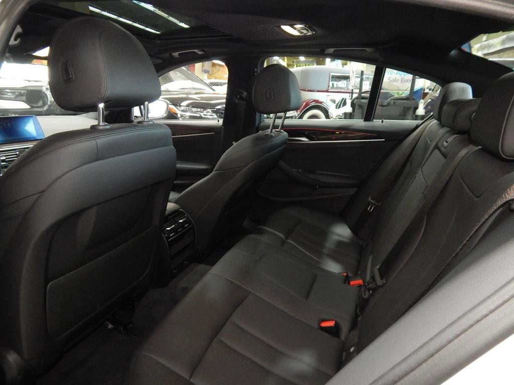Used 2019 BMW 530i xDrive w/ Convenience Package image 28