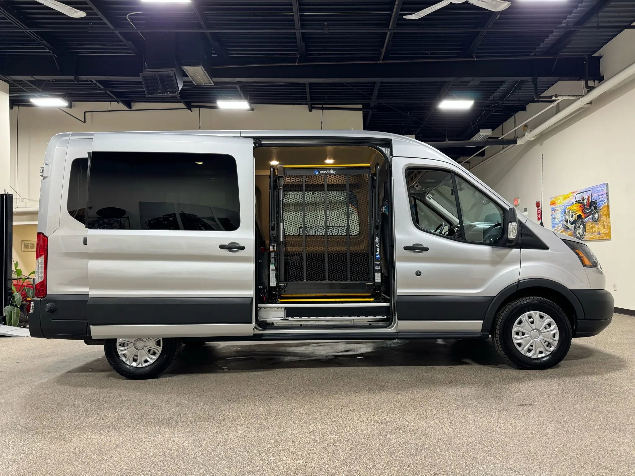 Used 2015 Ford Transit 350 148 Medium Roof RWD image 22