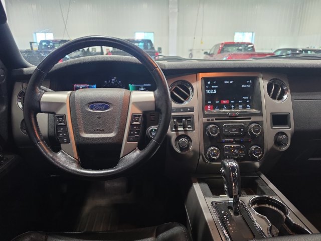 Used 2017 Ford Expedition EL Limited w/ Equipment Group 301A AWD/4WD image 5