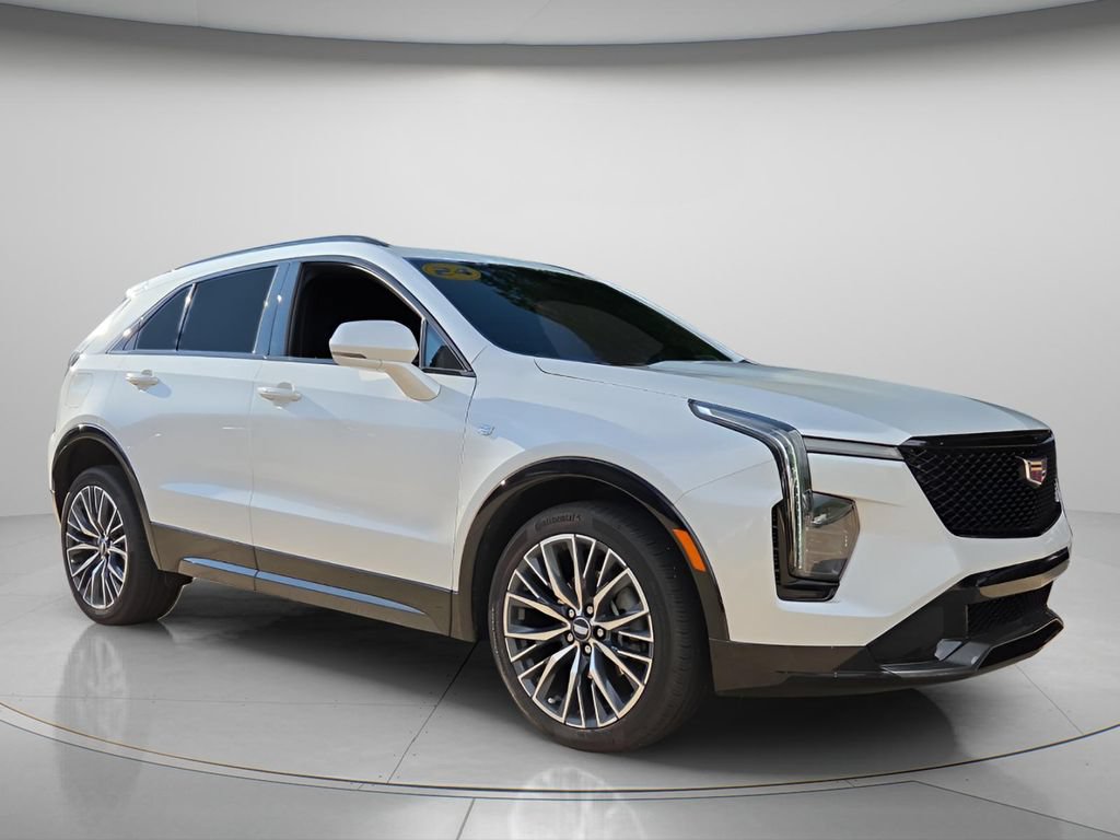 Used 2024 Cadillac XT4 Sport FWD image 9