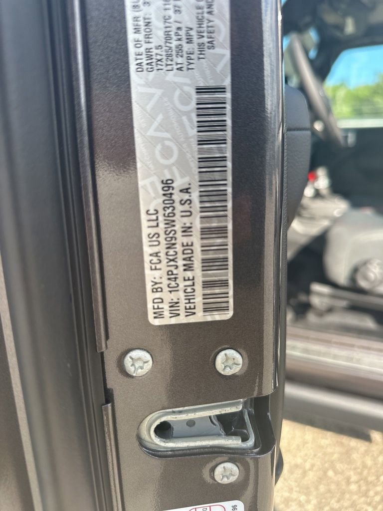 New 2025 Jeep Wrangler Rubicon w/ Steel Bumper Group image 33